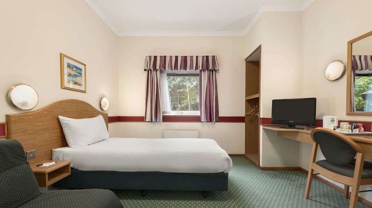 Days Inn Donington A50 Room