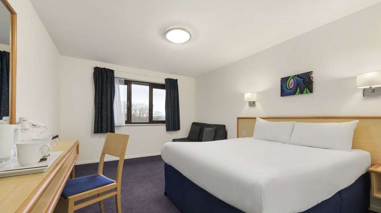 <b>Days Inn Bridgend Cardiff M4 Room</b>. Images powered by <a href="https://iceportal.shijigroup.com/" title="IcePortal" target="_blank">IcePortal</a>.