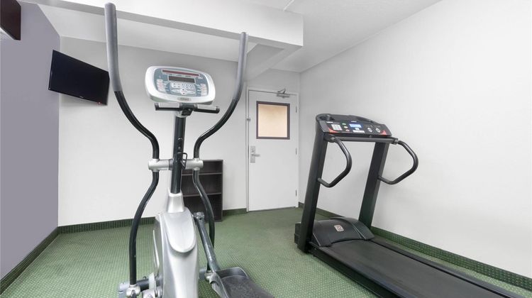 Microtel Inn & Suites by Wyndham London Health