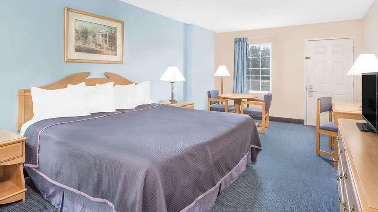 Howard Johnson Express Inn Staunton Room