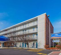 Howard Johnson Express Inn Staunton Exterior