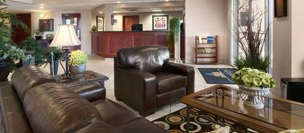 Travelodge Stony Plain Lobby