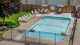 Travelodge Niagara Falls at the Falls Pool
