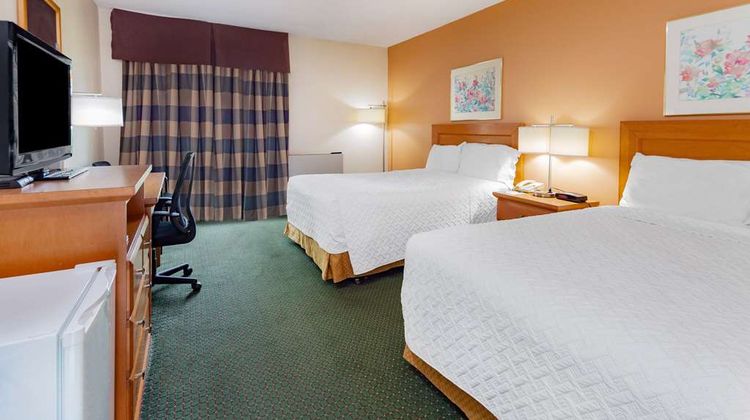 Tru by Hilton Bracebridge ON Room