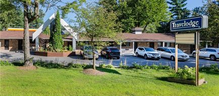 Tru by Hilton Bracebridge ON Exterior