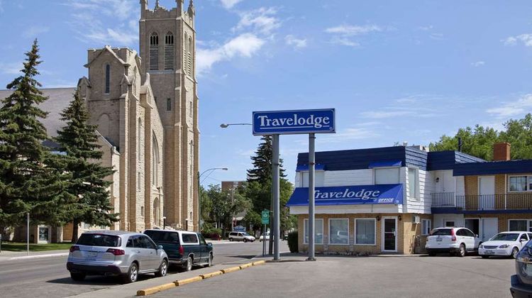 Travelodge Moose Jaw Exterior