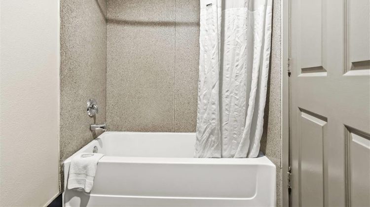 Days Inn Nacogdoches Suite