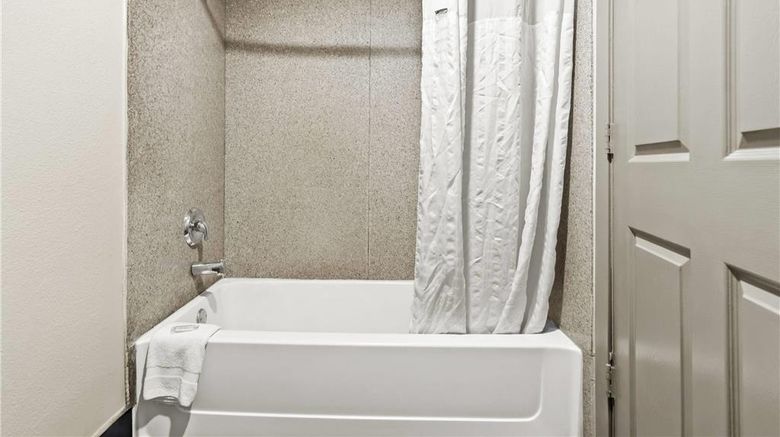 <b>Days Inn Nacogdoches Suite</b>. Images powered by <a href="https://iceportal.shijigroup.com/" title="IcePortal" target="_blank">IcePortal</a>.