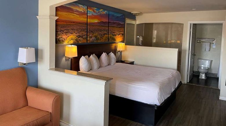 <b>Days Inn Nacogdoches Room</b>. Images powered by <a href="https://iceportal.shijigroup.com/" title="IcePortal" target="_blank">IcePortal</a>.