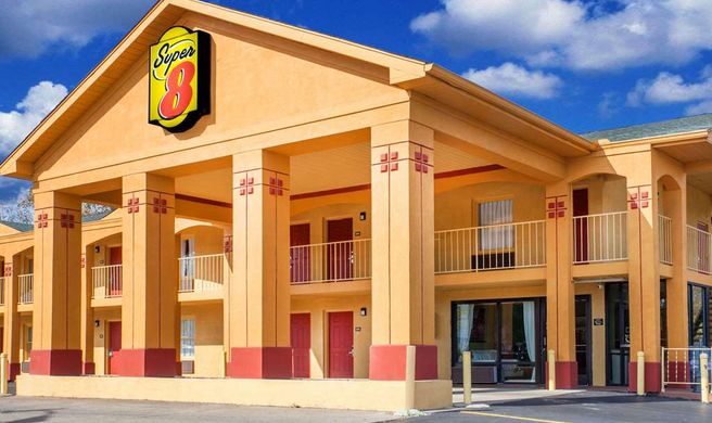 Super 8 Nashville West Exterior