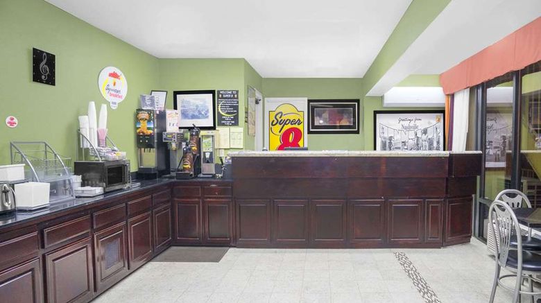 <b>Super 8 Nashville West Lobby</b>. Images powered by <a href="https://iceportal.shijigroup.com/" title="IcePortal" target="_blank">IcePortal</a>.