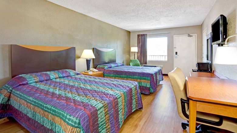 <b>Super 8 Fredericksburg Room</b>. Images powered by <a href="https://iceportal.shijigroup.com/" title="IcePortal" target="_blank">IcePortal</a>.