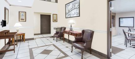 Super 8 El Dorado Lobby