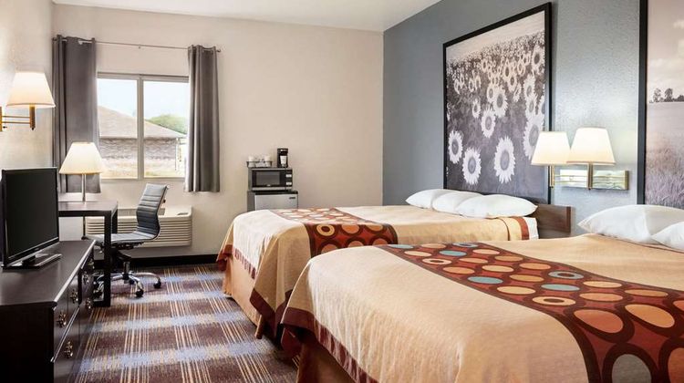 Super 8 Holton Room