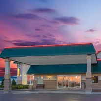 Super 8 Portage La Prairie