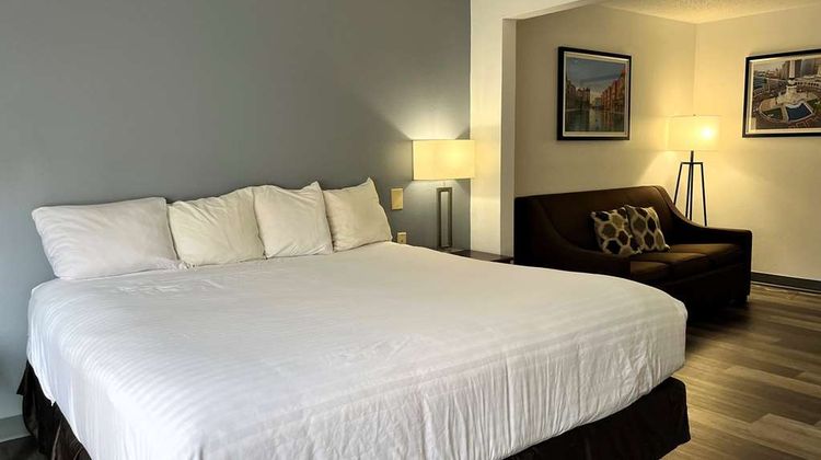 Wingate by Wyndham Indianapolis Airport Room
