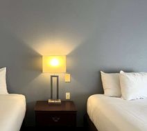 Wingate by Wyndham Indianapolis Airport Room
