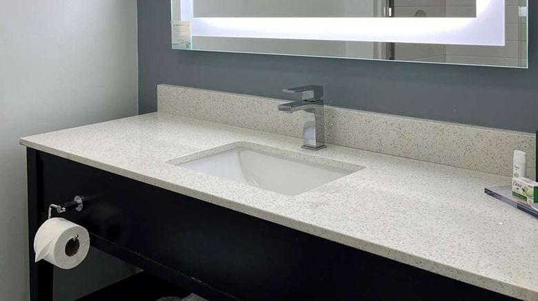<b>Wingate by Wyndham Indianapolis Airport Room</b>. Images powered by <a href="https://iceportal.shijigroup.com/" title="IcePortal" target="_blank">IcePortal</a>.