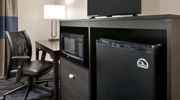 Baymont by Wyndham Swanton Suite