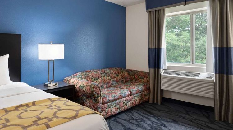 Baymont by Wyndham Swanton Suite