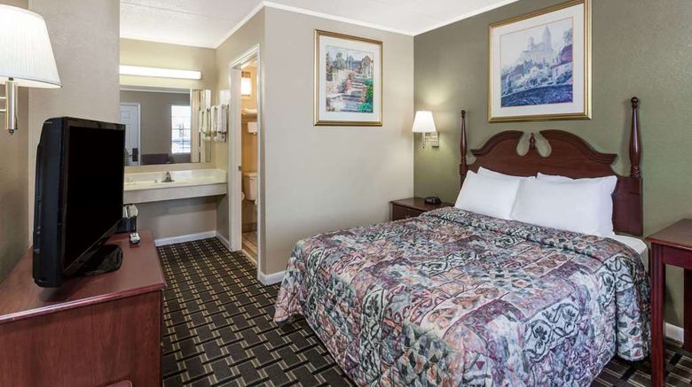 <b>Days Inn Lenoir City Room</b>. Images powered by <a href="https://iceportal.shijigroup.com/" title="IcePortal" target="_blank">IcePortal</a>.
