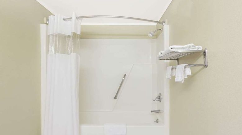 <b>Days Inn Lenoir City Room</b>. Images powered by <a href="https://iceportal.shijigroup.com/" title="IcePortal" target="_blank">IcePortal</a>.