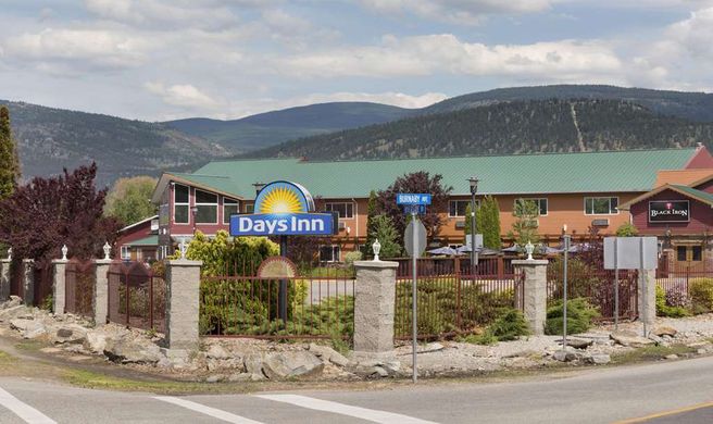 Days Inn & Conference Centre Exterior