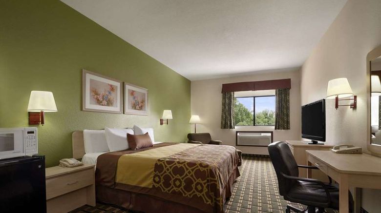 <b>Days Inn Childress Room</b>. Images powered by <a href="https://iceportal.shijigroup.com/" title="IcePortal" target="_blank">IcePortal</a>.