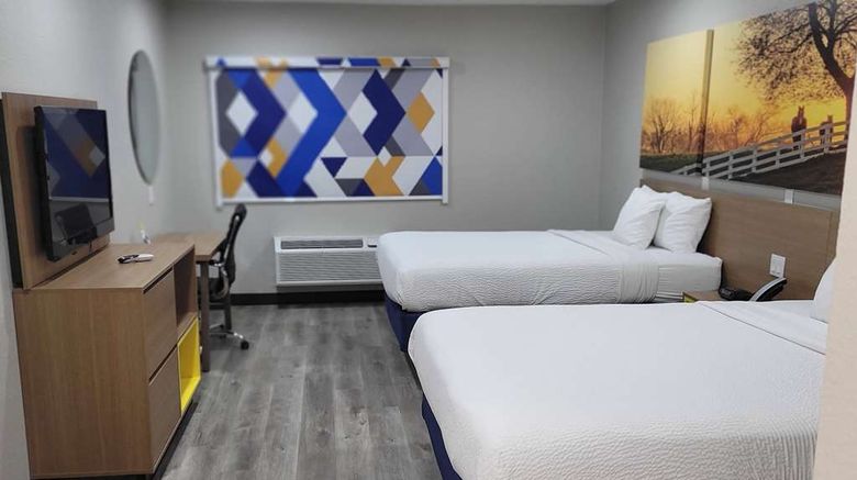 <b>Days Inn Childress Room</b>. Images powered by <a href="https://iceportal.shijigroup.com/" title="IcePortal" target="_blank">IcePortal</a>.