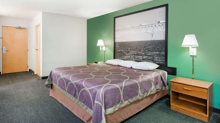 Super 8 Hagerstown/Halfway Area Room