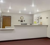Super 8 Blackfoot Lobby