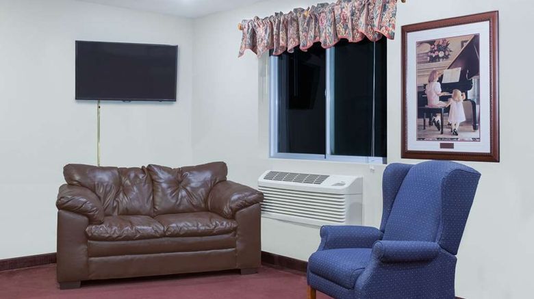 <b>Super 8 Blackfoot Lobby</b>. Images powered by <a href="https://iceportal.shijigroup.com/" title="IcePortal" target="_blank">IcePortal</a>.