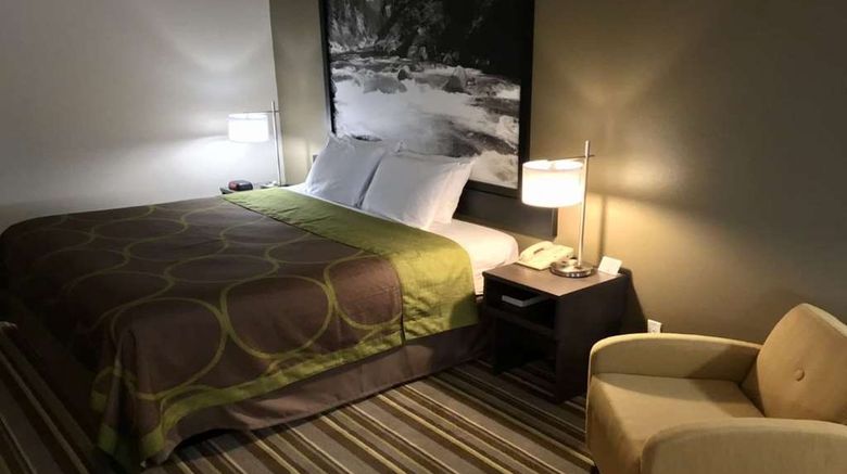 <b>Super 8 Blackfoot Room</b>. Images powered by <a href="https://iceportal.shijigroup.com/" title="IcePortal" target="_blank">IcePortal</a>.