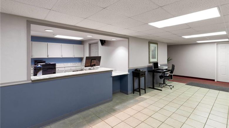 <b>Days Inn Mountain Home Lobby</b>. Images powered by <a href="https://iceportal.shijigroup.com/" title="IcePortal" target="_blank">IcePortal</a>.