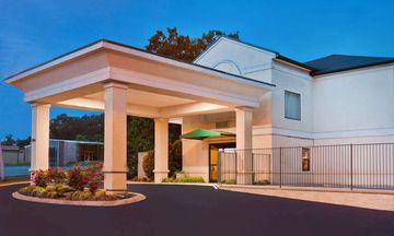 Super 8 Ft. Oglethorpe GA/Chatt TN Area