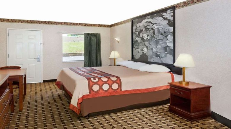 <b>Super 8 Ft. Oglethorpe GA/Chatt TN Area Suite</b>. Images powered by <a href="https://iceportal.shijigroup.com/" title="IcePortal" target="_blank">IcePortal</a>.