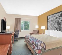 Super 8 Central City Room