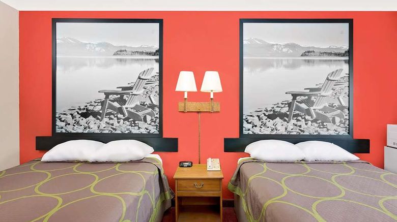 <b>Super 8 Mound City Room</b>. Images powered by <a href="https://iceportal.shijigroup.com/" title="IcePortal" target="_blank">IcePortal</a>.
