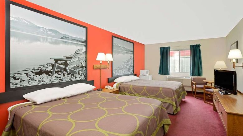 <b>Super 8 Mound City Room</b>. Images powered by <a href="https://iceportal.shijigroup.com/" title="IcePortal" target="_blank">IcePortal</a>.