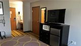 Super 8 Mound City Room