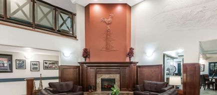 Super 8 High River AB Lobby