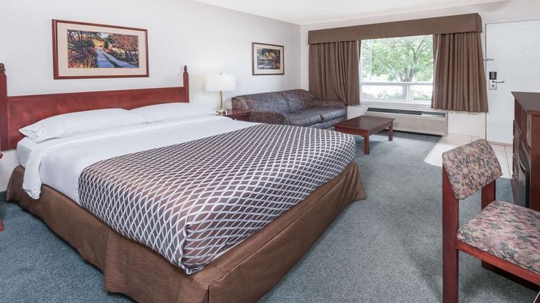 <b>Super 8 High River AB Room</b>. Images powered by <a href="https://iceportal.shijigroup.com/" title="IcePortal" target="_blank">IcePortal</a>.