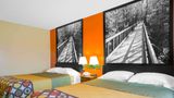 Super 8 Talladega Room