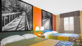 Super 8 Talladega Room