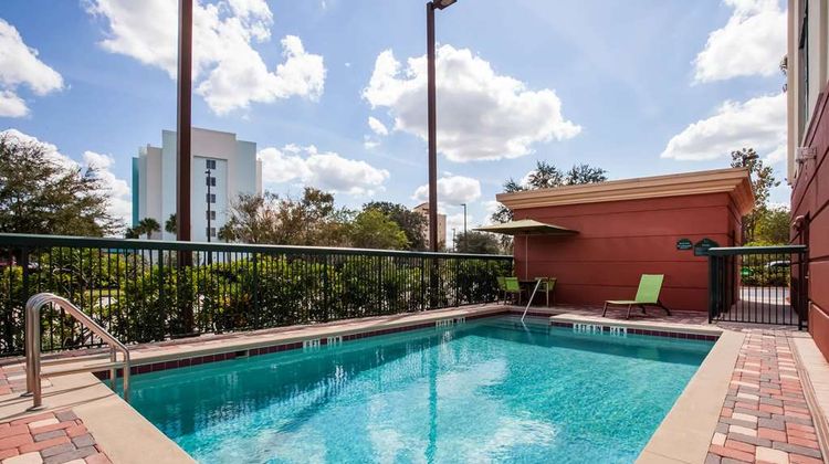 Wingate by Wyndham Orlando Intl Airport Pool