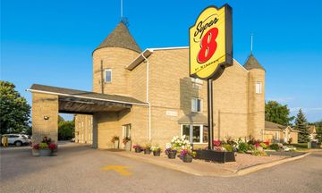 Super 8 North Bay