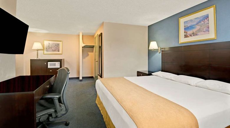 <b>Super 8 Milford/New Haven Suite</b>. Images powered by <a href="https://iceportal.shijigroup.com/" title="IcePortal" target="_blank">IcePortal</a>.