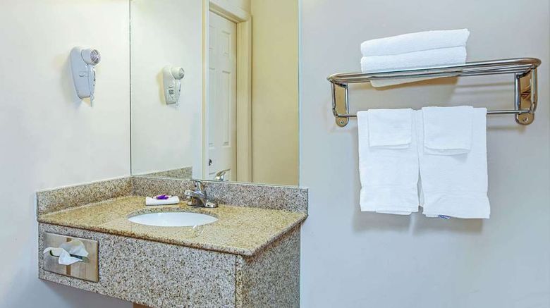 <b>Knights Inn South Hackensack NJ/NYC Area Room</b>. Images powered by <a href="https://iceportal.shijigroup.com/" title="IcePortal" target="_blank">IcePortal</a>.