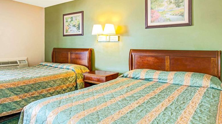 <b>Knights Inn South Hackensack NJ/NYC Area Room</b>. Images powered by <a href="https://iceportal.shijigroup.com/" title="IcePortal" target="_blank">IcePortal</a>.