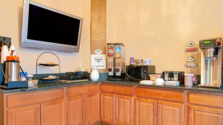 <b>Knights Inn South Hackensack NJ/NYC Area Restaurant</b>. Images powered by <a href="https://iceportal.shijigroup.com/" title="IcePortal" target="_blank">IcePortal</a>.